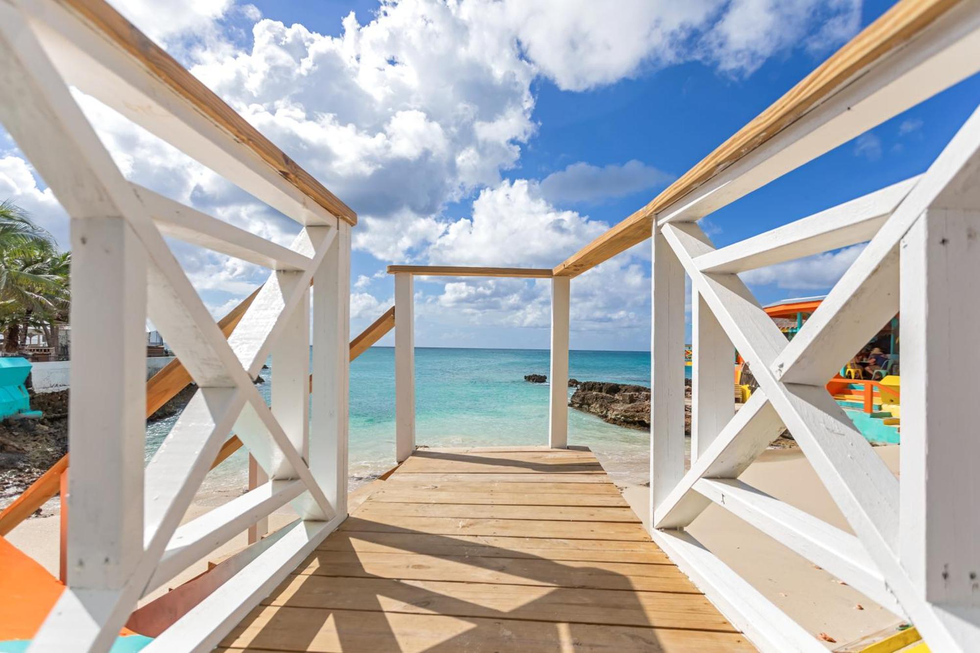 Maho Beach House - Luxe 1-Bedroom - Ocean View Exterior photo